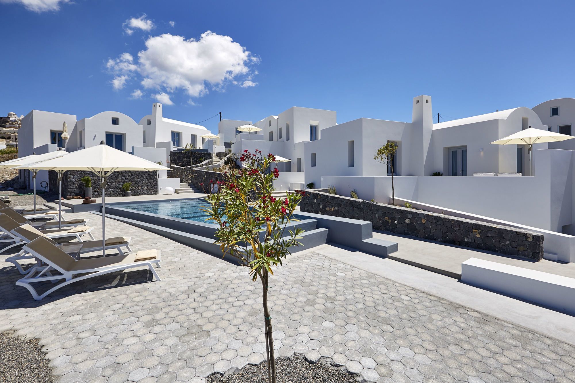 Nova Luxury Suites Pyrgos Kallistis Exterior photo